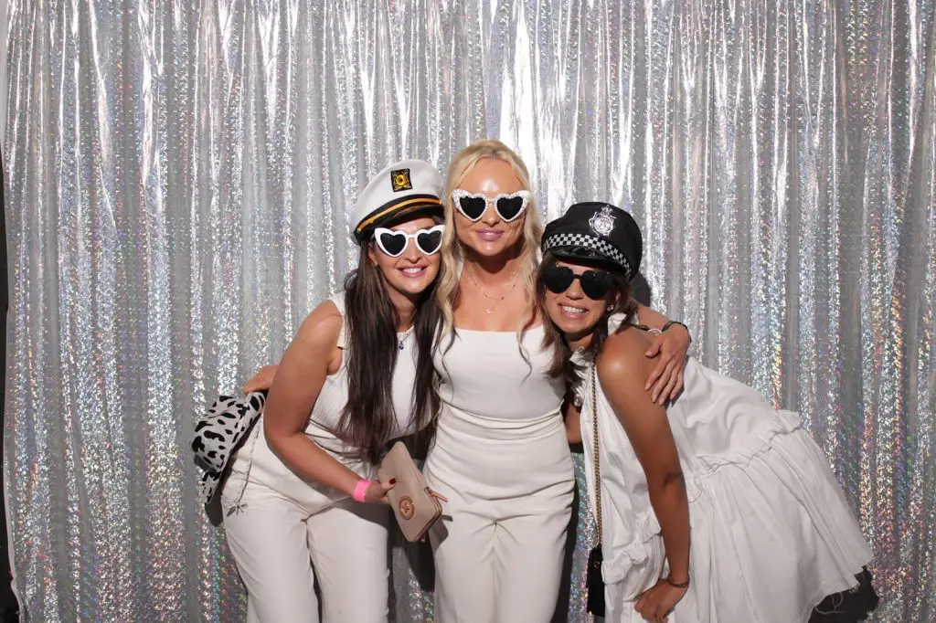 PHOTO BOOTH – CaptiveLight